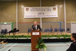 Lambertz bei einer Rede zum Deutschen Tag 2012 der deutschen Minderheit in Nordschleswig (Dänemark). Foto: lambertz.be