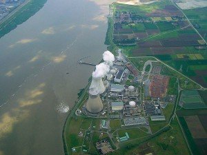 Luftaufnahme der Atomreaktoren in Doel (Provinz Antwerpen). Foto: Wikipedia