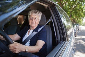 Eine ältere Autofahrerin - beratungsresistent?