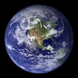 Diese NASA-Aufnahme zeigt die westliche Hemisphäre der Erdkugel (Archivfoto von 2006). Foto: dpa