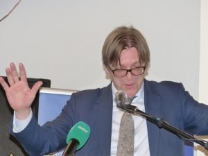 Guy Verhofstadt bei seinem Vortrag in Kelmis. Foto: OD