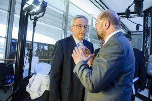 Jean-Claude Juncker, Präsident der EU-Kommission (links, hier im Gespräch mit Martin Schulz, Präsident des EU-Parlaments). Foto: dpa