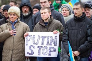 Eine Anti-Putin-Demo in der Ukraine. Foto: Shutterstock