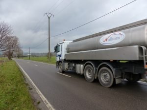 Neben Autobahn, TGV und Steinbrüchen sorgen auch die Transporte der Molkerei für eine starke Umweltbelastung in Walhorn. Foto: OD