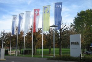 Der Eingang zum Hauptsitz der FIFA in Zürich. Foto: Wikipedia
