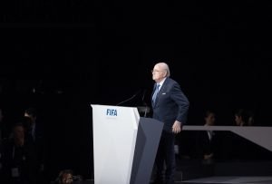 Joseph Blatter bei seiner Rücktrittserklärung in Zürich im Juni 2015. Foto: dpa