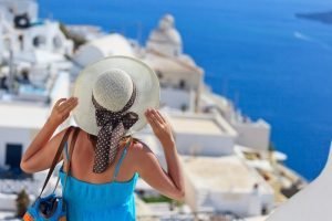 Damit der Traumurlaub in Griechenland auch tatsächlich einer wird, sollte man als Tourist schon einige Vorkehrungen treffen und sich vor allem vor der Abreise gut informieren. Foto: Shutterstock