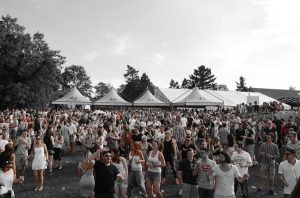 Auch tagsüber können Veranstaltungen erfolgreich sein, etwa das Sommerfestival "Trakasspa" im Eupener Ortsteil Nispert. Foto: Trakasspa