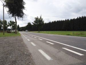 Auch die Straße von Baugnez nach Ligneuville hat beidseitig einen Radweg. Foto: OD