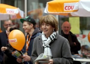 Die OB-Kandidatin Henriette Reker im Wahlkampf. Foto: dpa