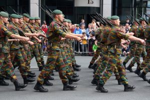 Belgische Soldaten bei der Parade am Nationalfeiertag 2012 in Brüssel. Foto: Shutterstock