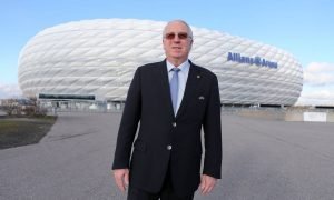 Ex-Schiedsrichter Jean-François Crucke (hier vor der Allianz Arena in München) ist schon seit Zjahren für die UEFA als Stadion-Inspektor und Delegierter bei internationalen Spielen tätig. Foto: Belga