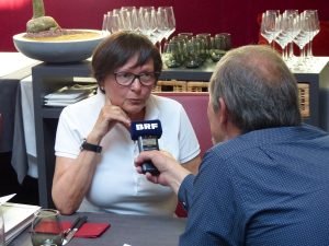 Franchisenehmerin Doris Schaus beim Interview mit BRF-Chefredakteur Rudi Schroeder. Foto: OD