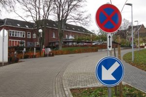 "Am Klösterchen": Auf dem mittleren Streifen gibt es keine Parkplätze. Foto: Polizeizone Weser-Göhl