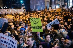 Protestaktion gegen den Sieg von Donald Trump in New York. Foto: epa