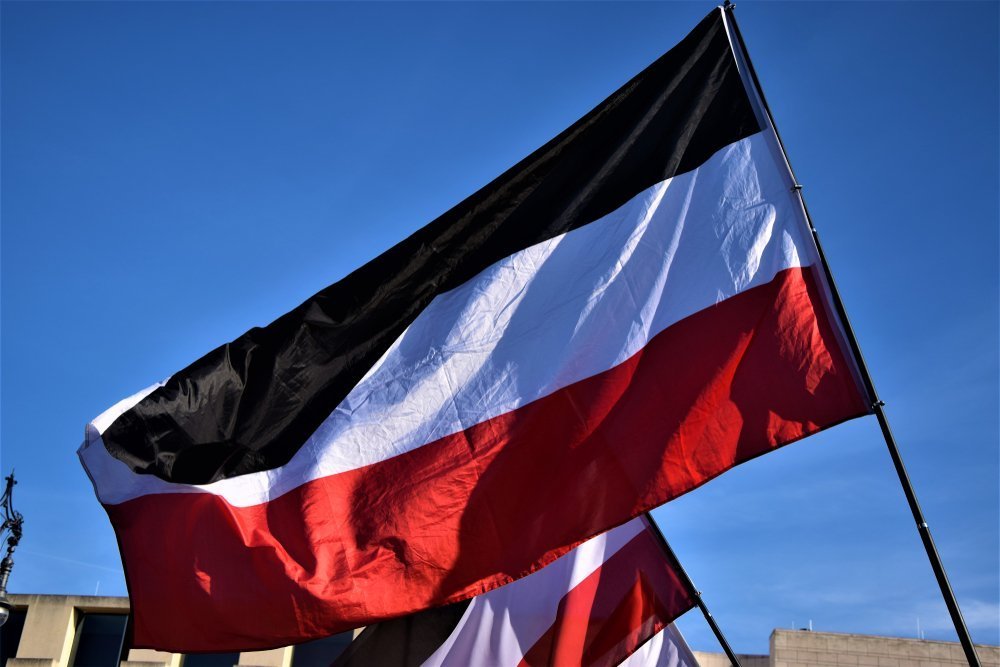 Schwarz-Rot-Gold: Woher die Farben der deutschen Flagge kommen